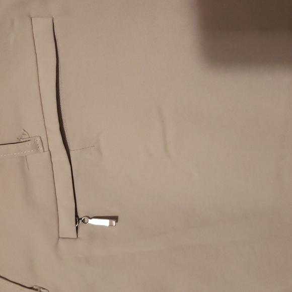 Golf Shorts - Picture 4 of 5